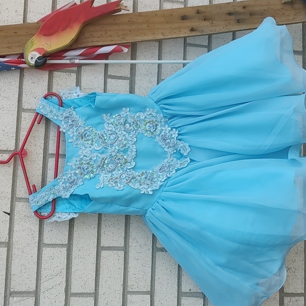 Blue dress - Picture 5 of 14